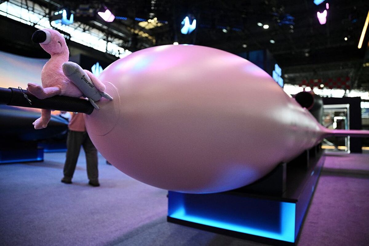 Ukrainian “Flamingo” Missiles Strike Strategic Defense Plant in Volgograd