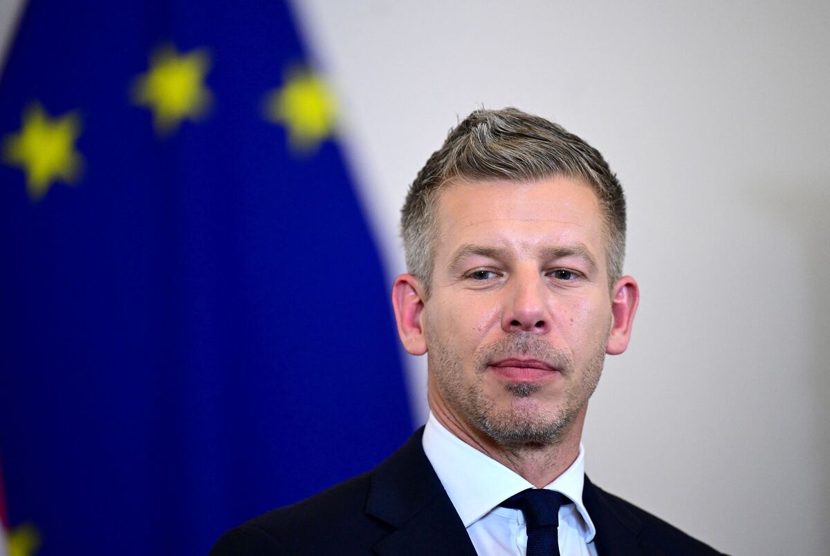Hungary to Meet Euro Entry Criteria by 2030, Premier Magyar Says