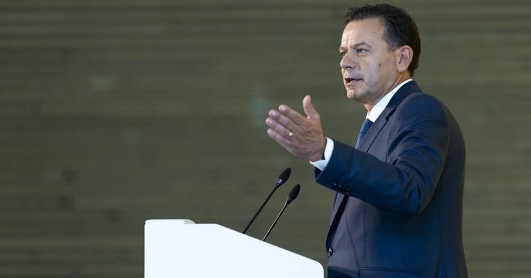 Montenegro praises Back to Portugal