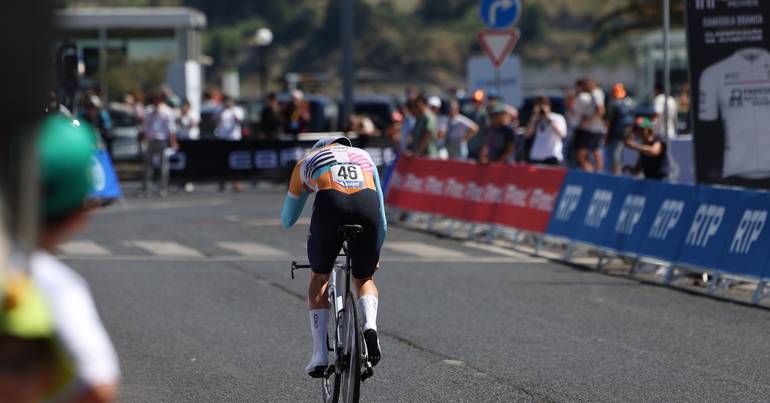 Tribute to Finlay Tarling starting for the ninth stage