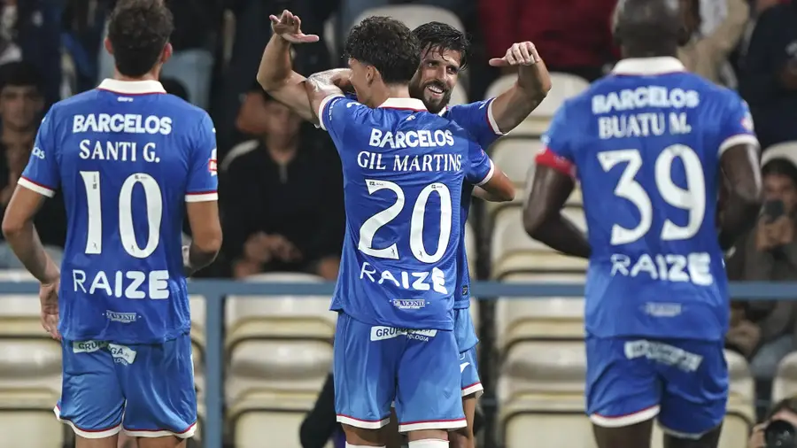 Gil Vicente in "full" when beating the red lantern Casa Pia