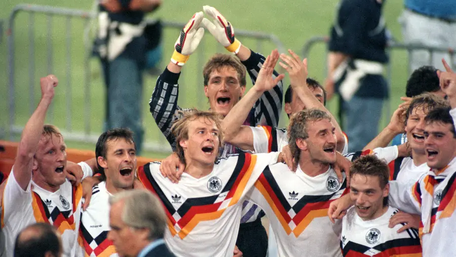Matthäus versus Maradona and the anti-game that changed a rule