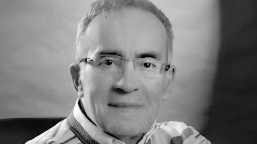 He died a writer and former socialist deputy Joaquim Sarmento