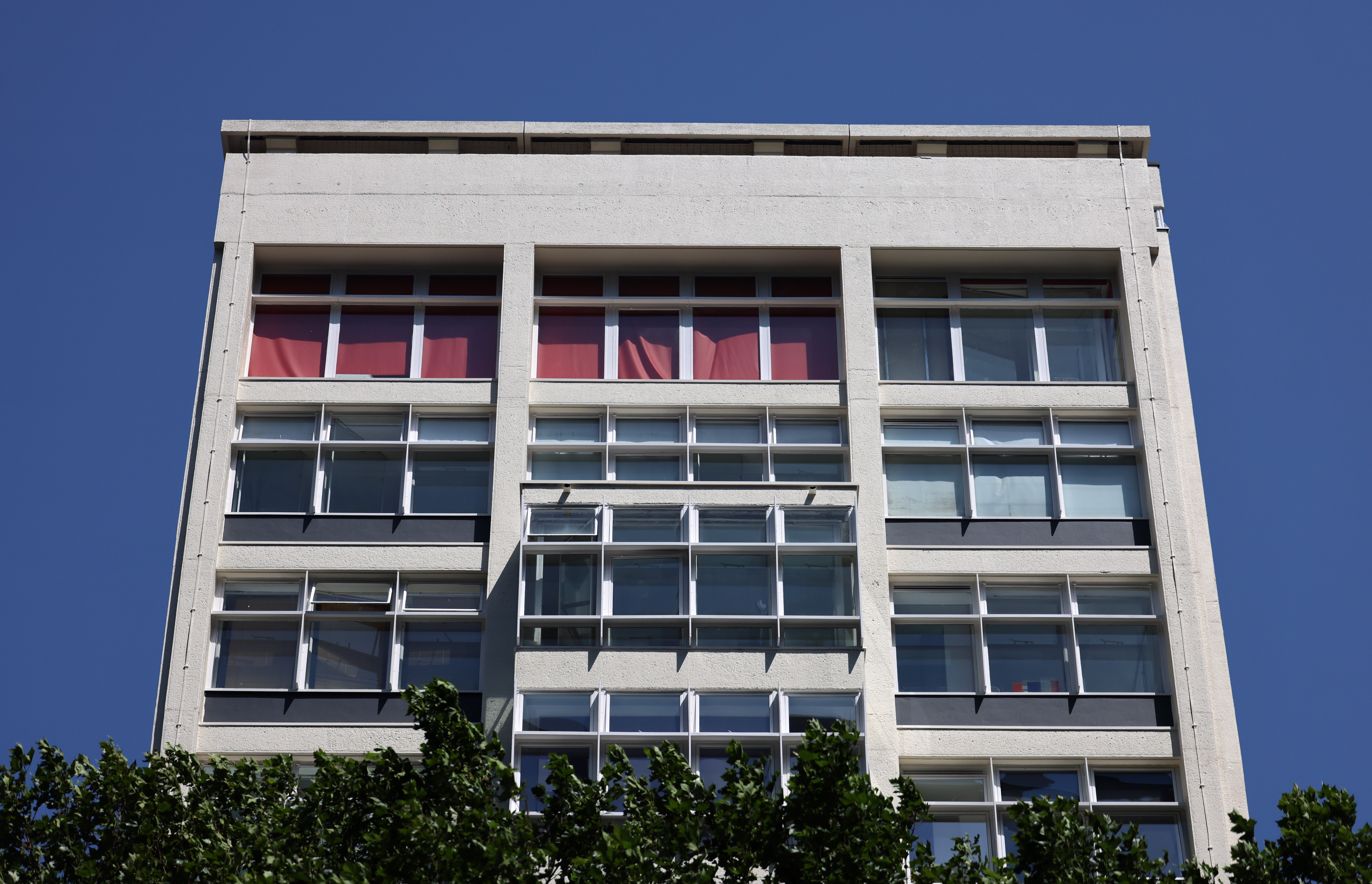 Hot and stuck in Paris and London: homes not built for heat