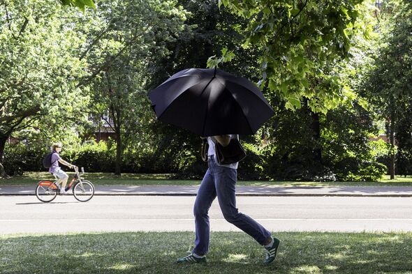 Amber extreme heat warning extended before cooldown ends record-breaking heatwave