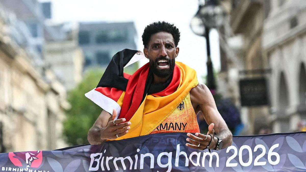 Athletics: World Championship hero Petros storms to European Championship gold in the marathon