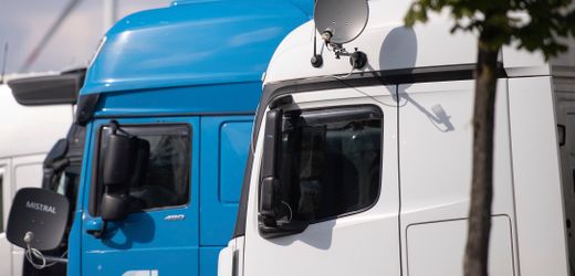 Low water in the Rhine: Rhineland-Palatinate and Saarland suspend Sunday and public holiday ban for trucks