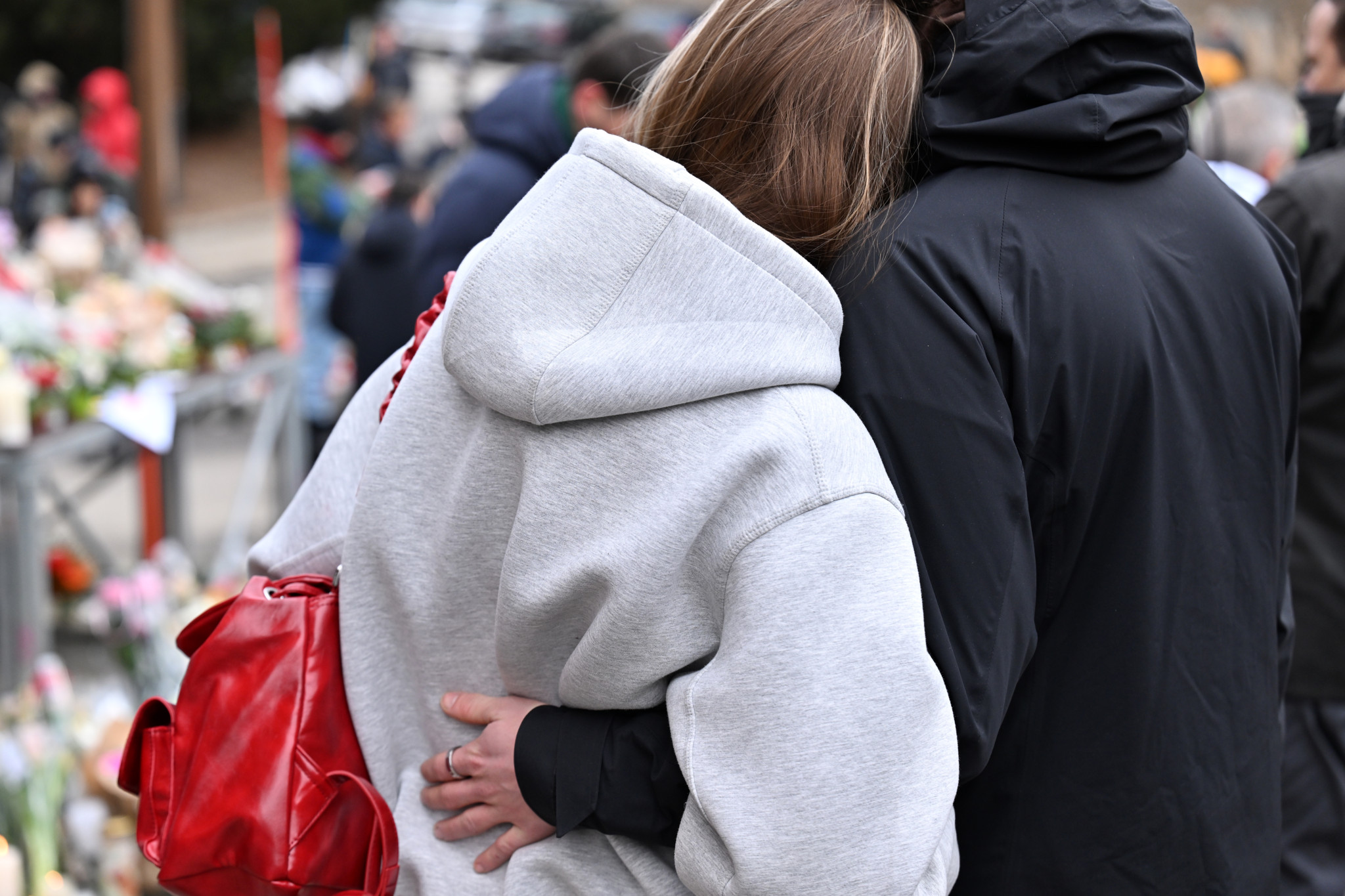 Victim family of Crans-Montana: mother of “Constellation” victim was released while her son fought for survival