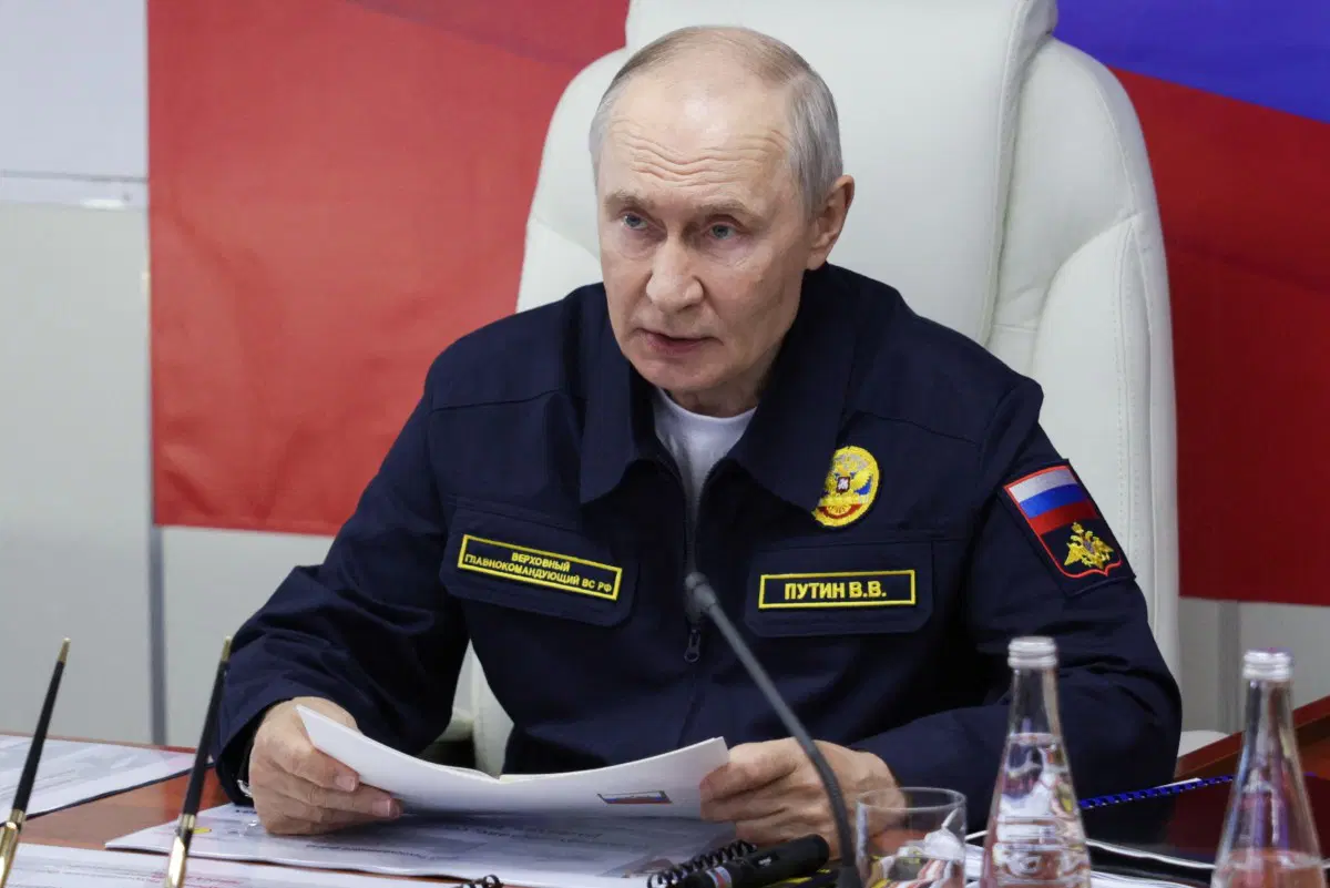 Putin threatens to seize Western ships