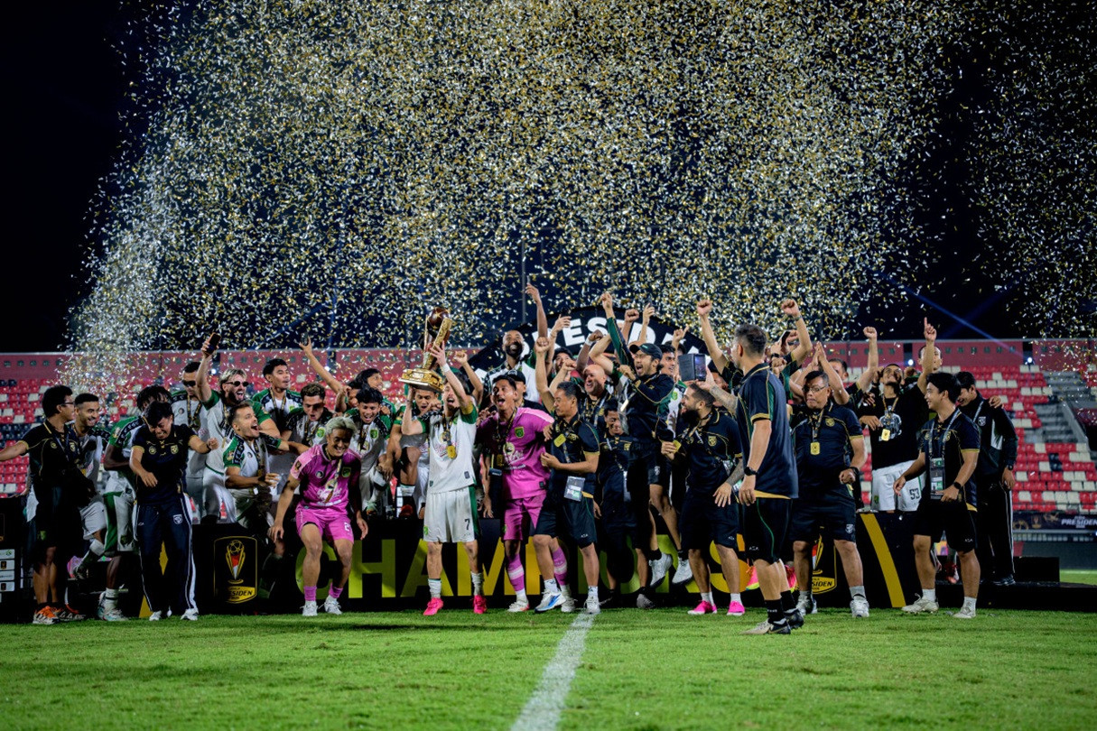 Surabaya club beat opponents 6-5 on penalties after a goalless draw in the final in Gianyar, Bali