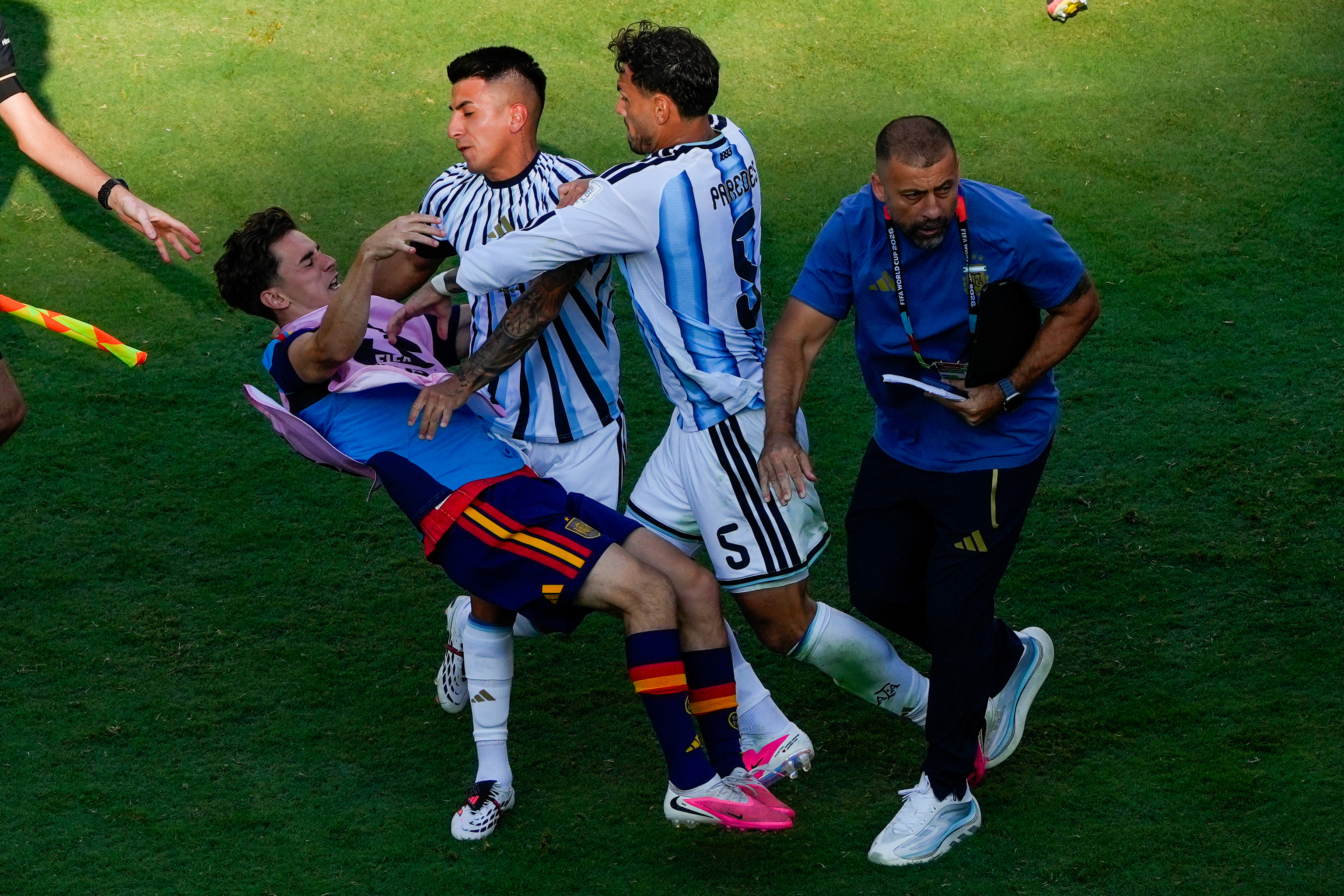 FIFA opens a disciplinary procedure against several players from Argentina and Gavi for the incidents at the end of the World Cup