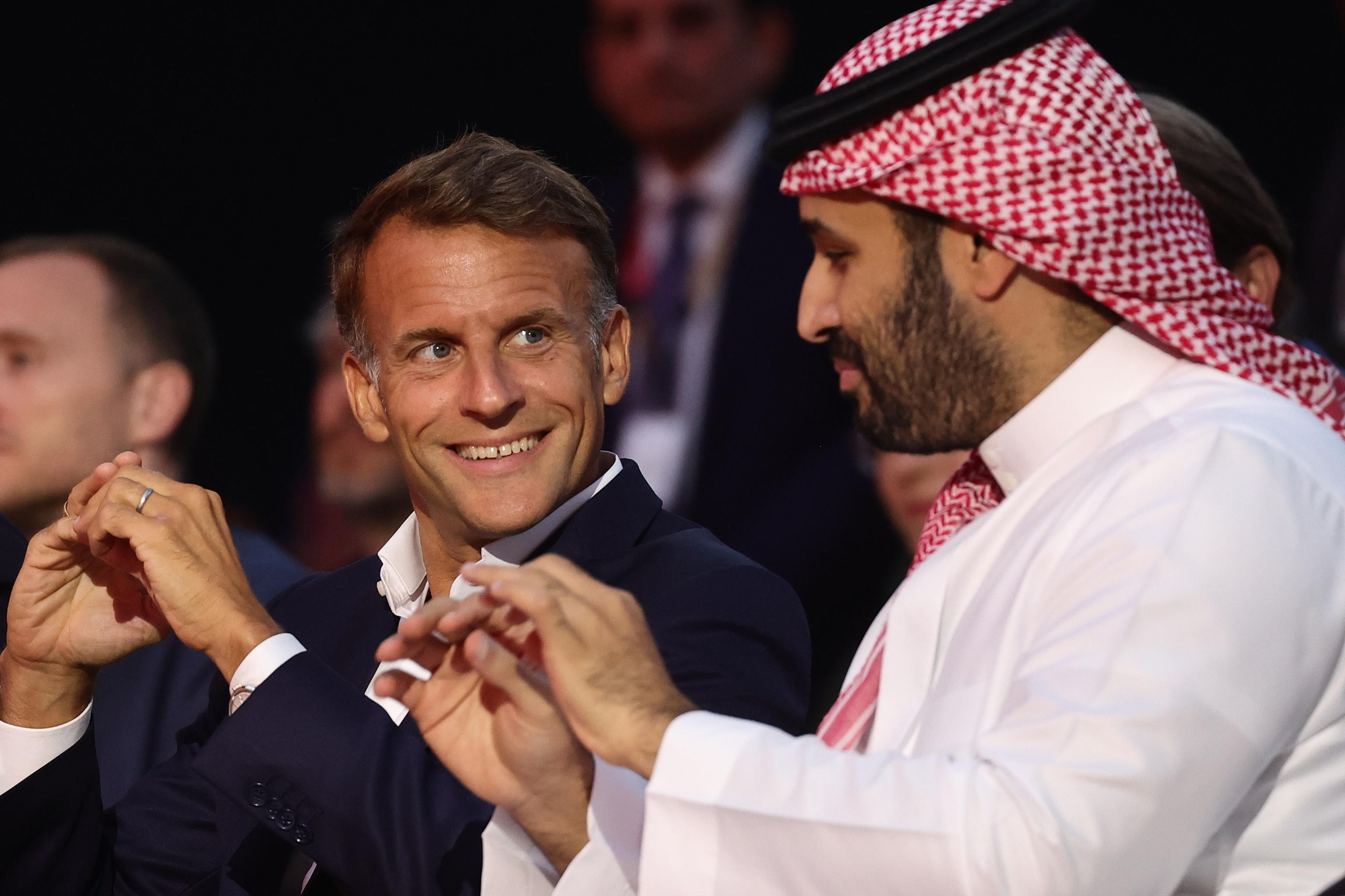 Macron corteja to the ruthless Bin Salman to maintain French influence in the Middle East and do business