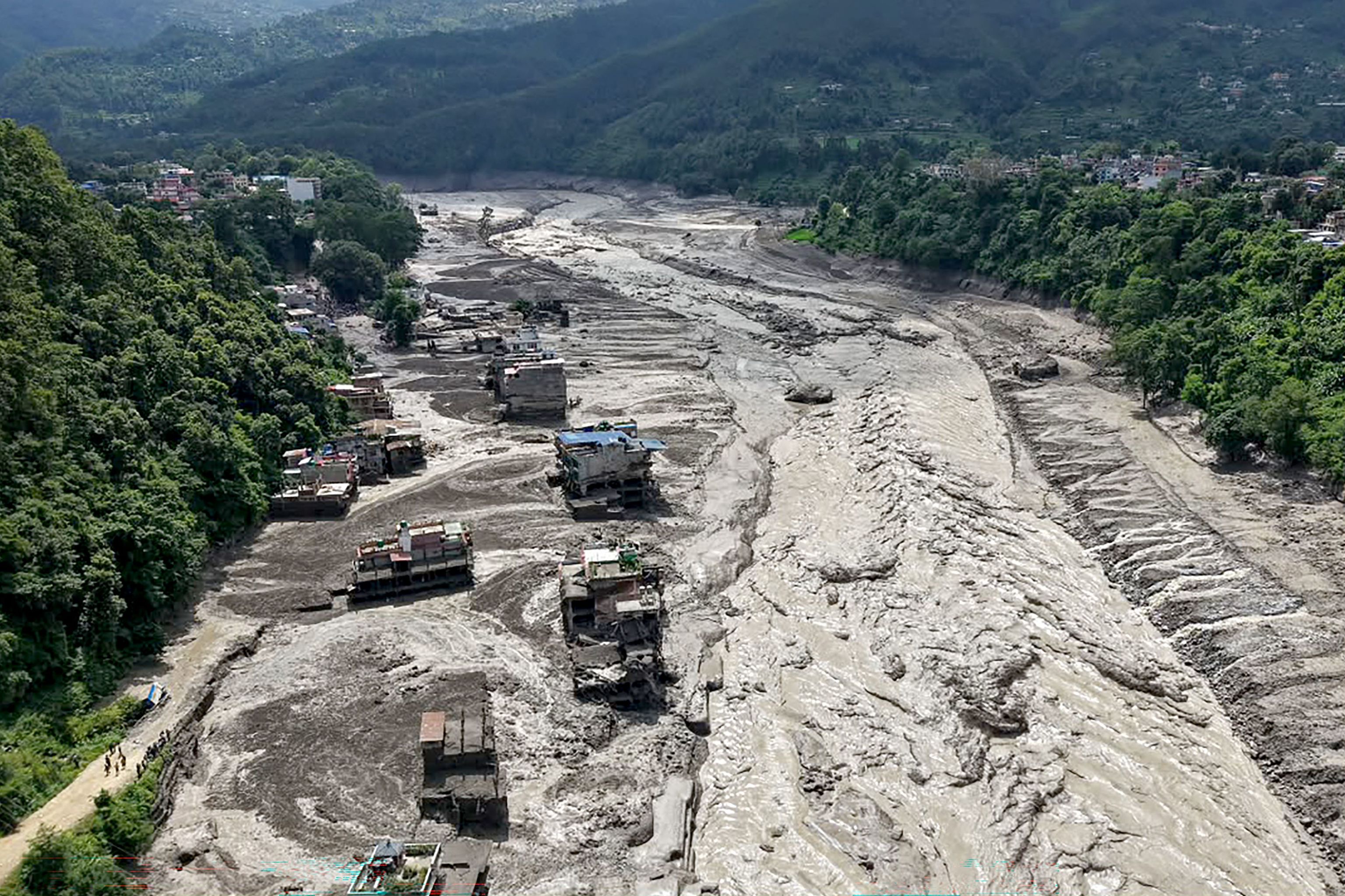Tajani, two Italians involved in the land in Nepal under good conditions