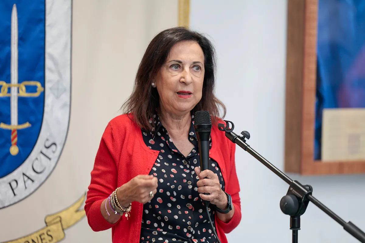 Robles tells Rollan that he will not go to the Senate next week claiming he does not have time to prepare for the appearance