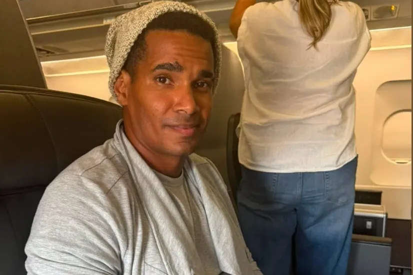 Cuban dissident artist Otero Alcántara arrives in Miami, in forced exile, after five years in unjust prison