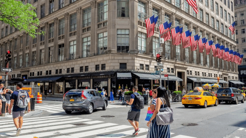 Credit card debt in the United States has a historical record, reaching $1.26 billion