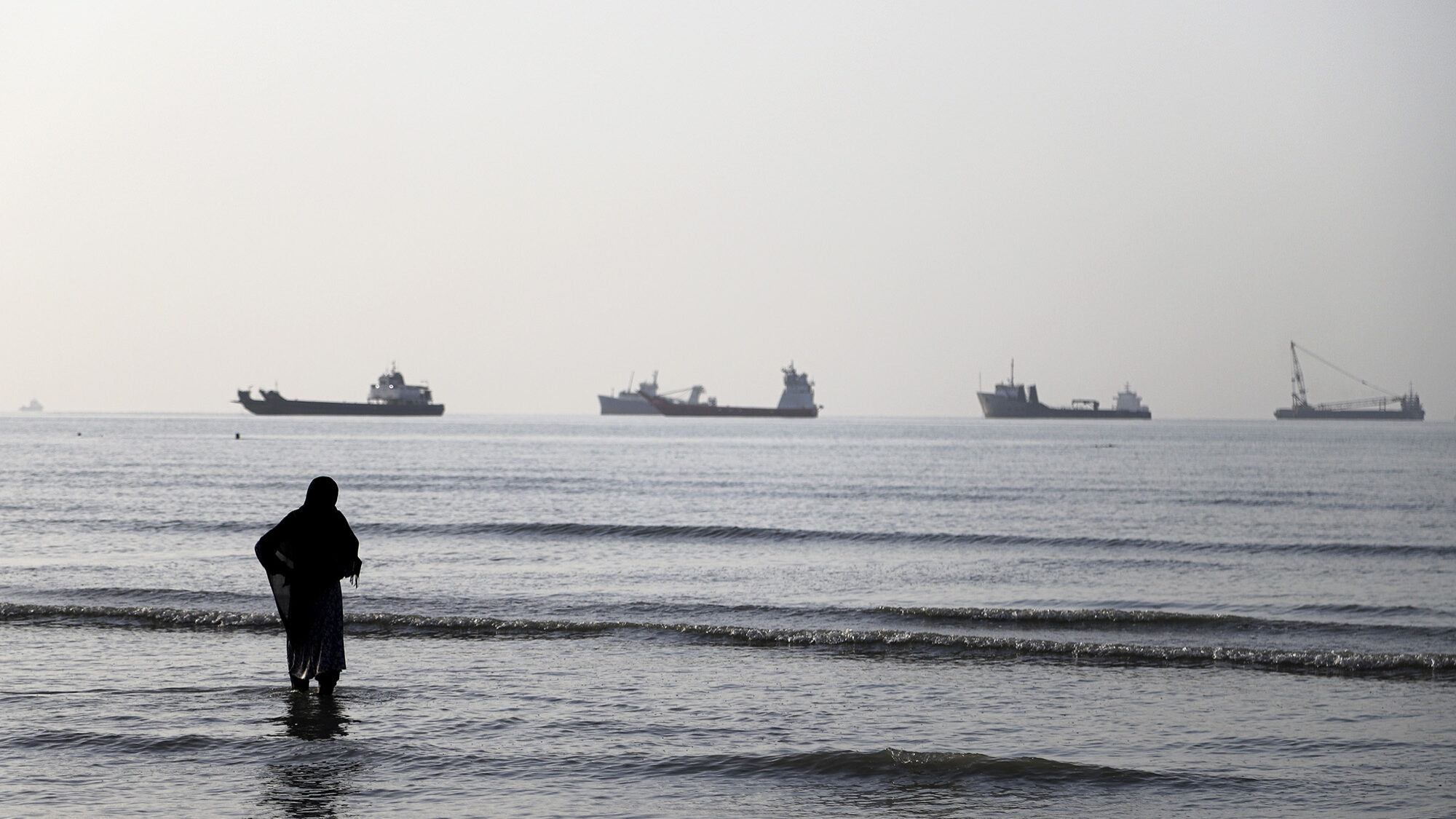 Ormuz: Tehran claims to have agreed with Oman safe shipping route