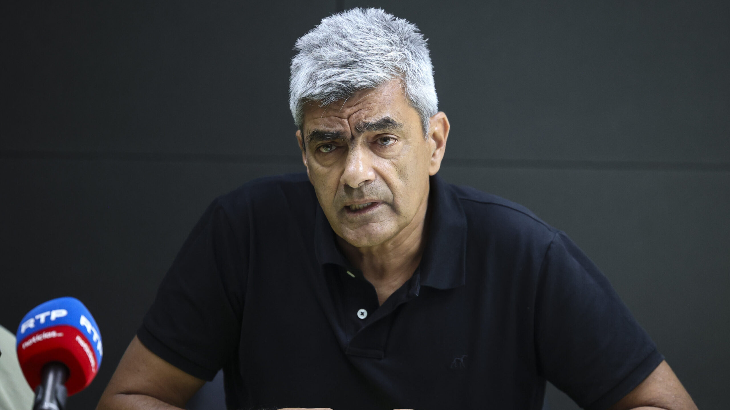 Fenprof accuses minister of throwing "climate of suspicion" on teachers