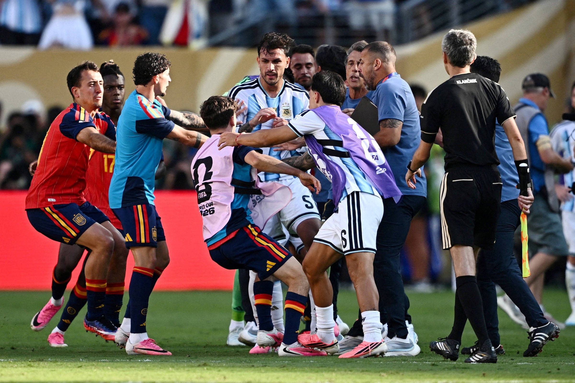 Fifa investigates those involved in the confusion after the Cup final game