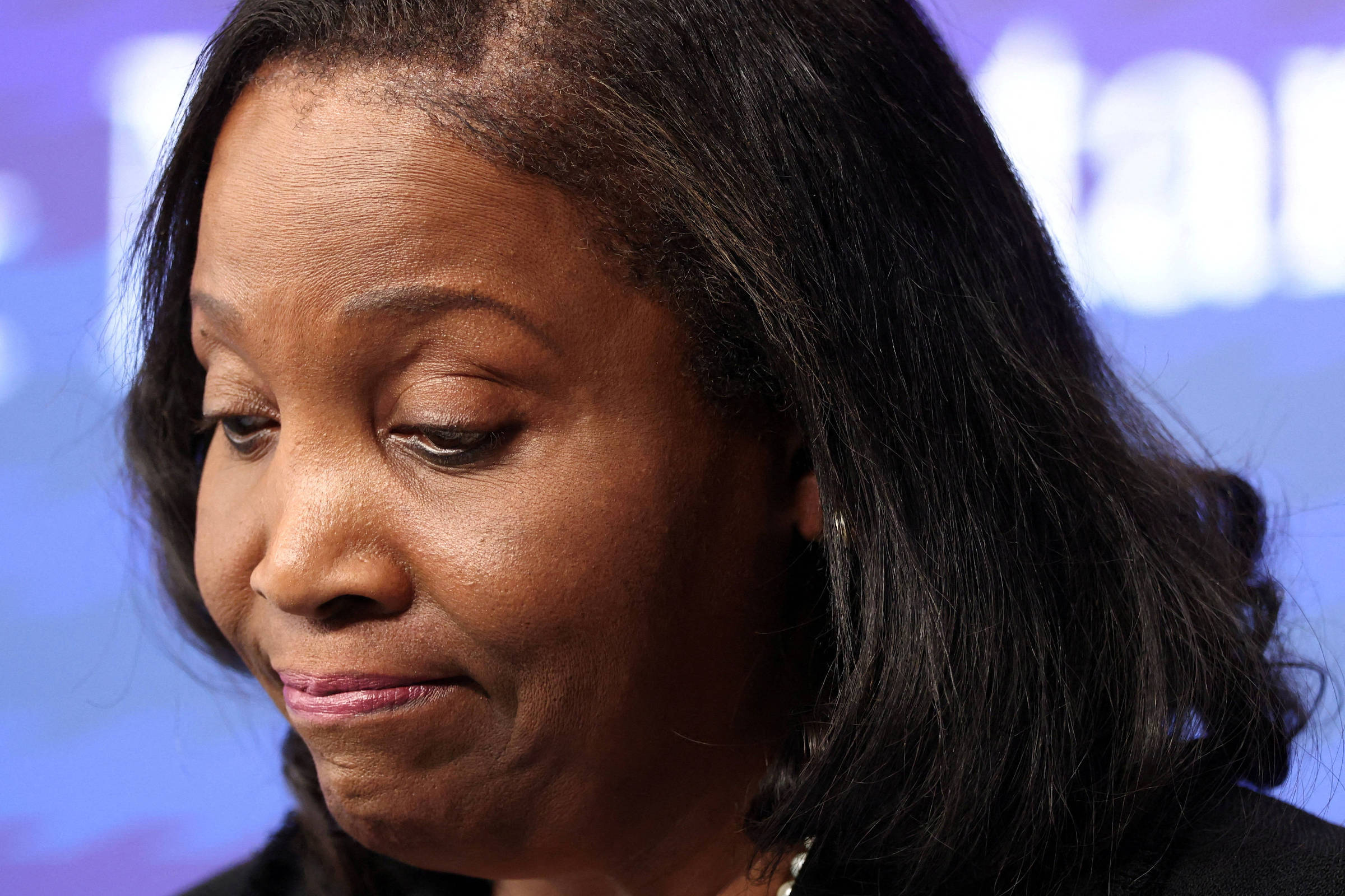 Trump resumes attempt to fire Lisa Cook, director of the Fed