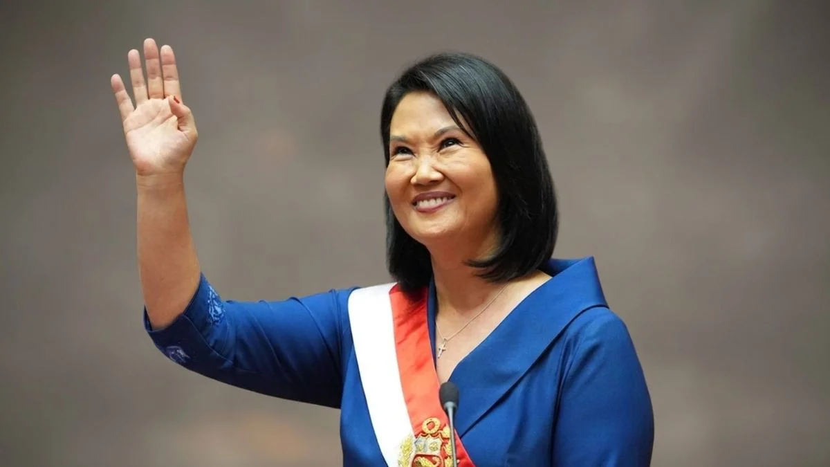 In a speech of ownership, Fujimori defended the return of politicians to power and warned about risks to government legitimacy