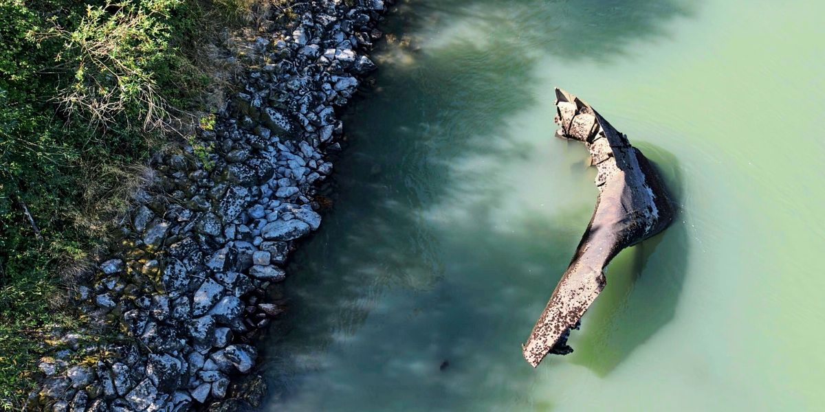 Sensation in Ardagger - Low water exposes two warships in NÖ