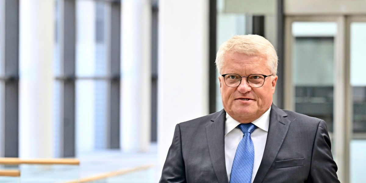 Infidelity trial against resigned Linz city chief continues