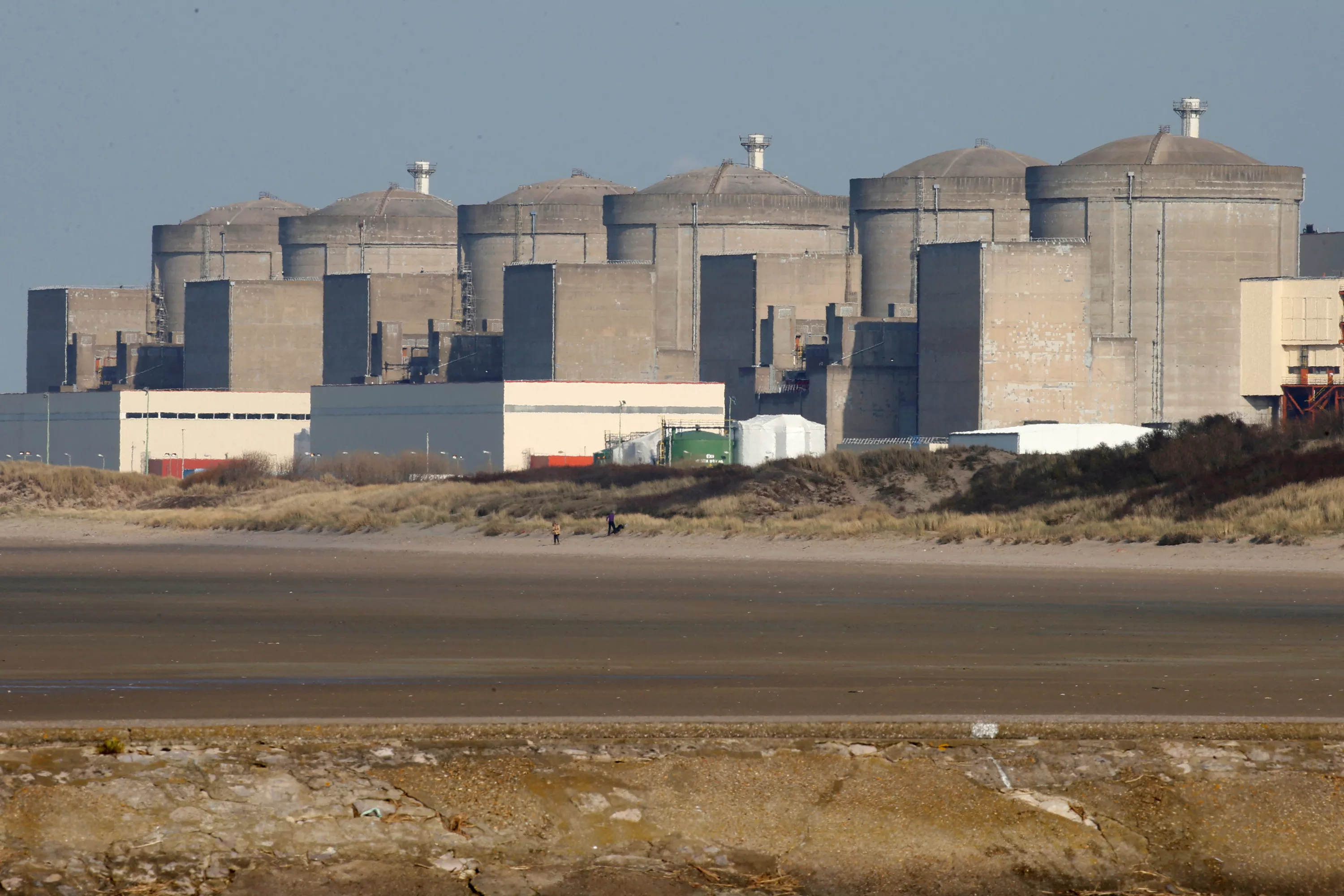 Medusa force EDF to shut down three reactors at Gravelines nuclear power plant