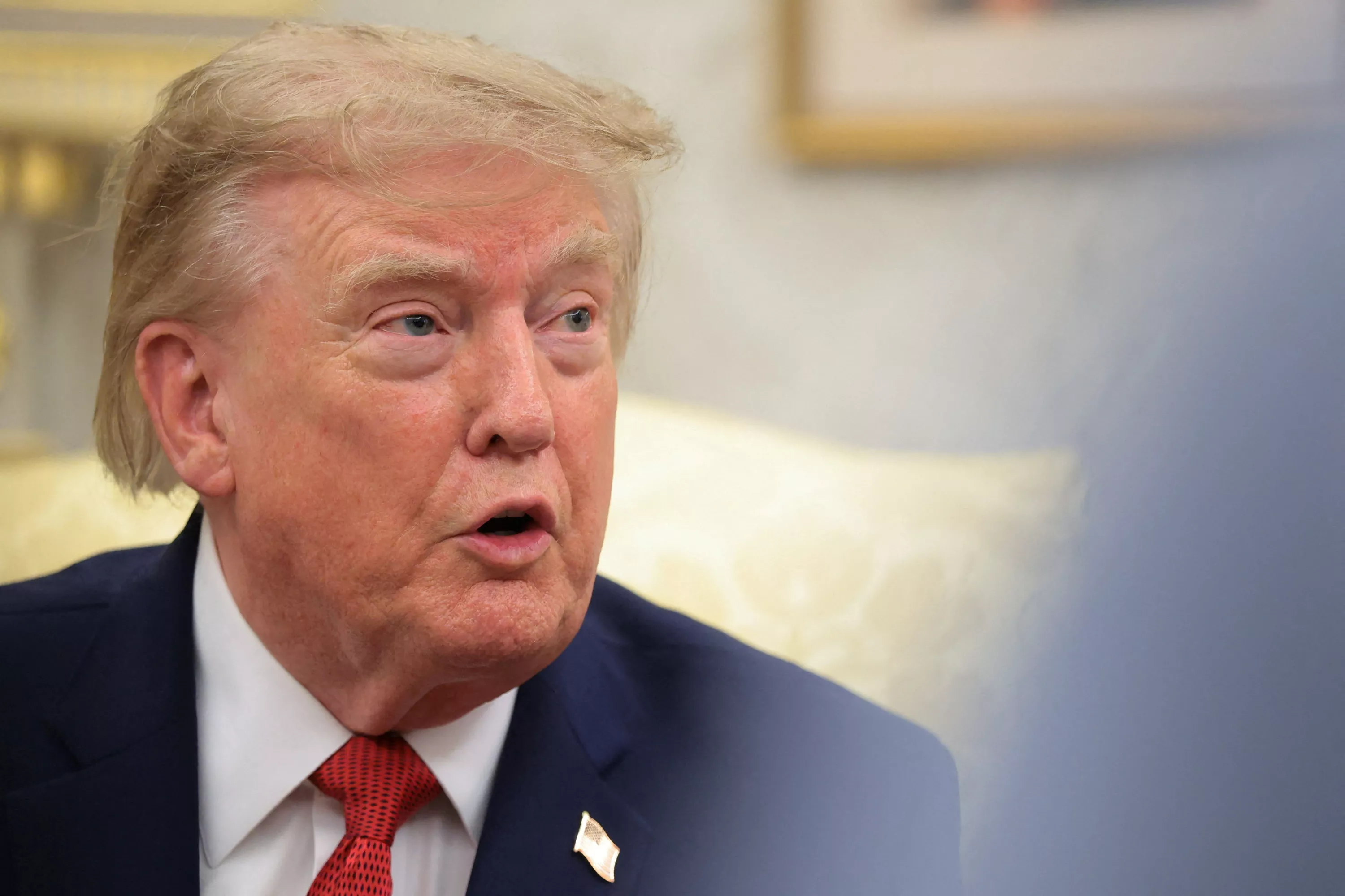 Trump berates CNN reporter