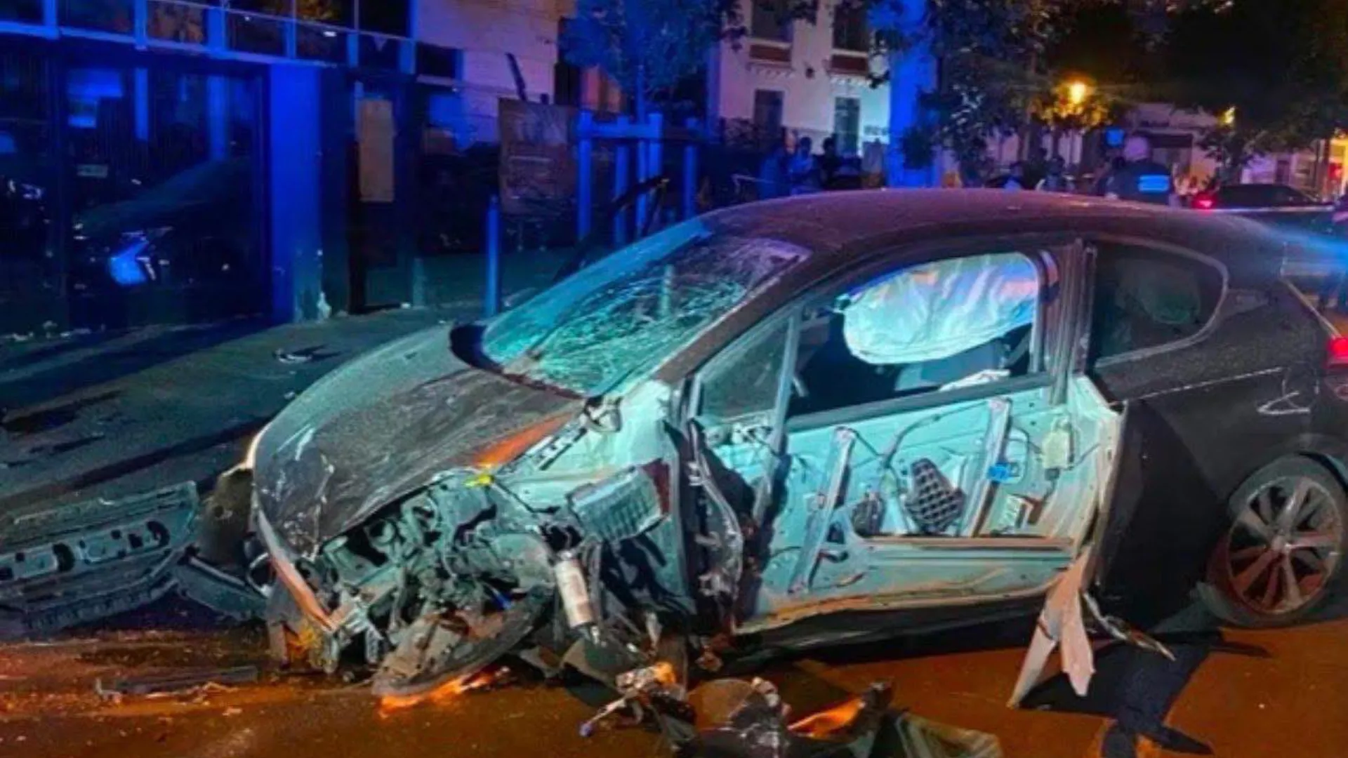 The agent was hit by a vehicle and projected about 20 meters; His days are no longer in danger