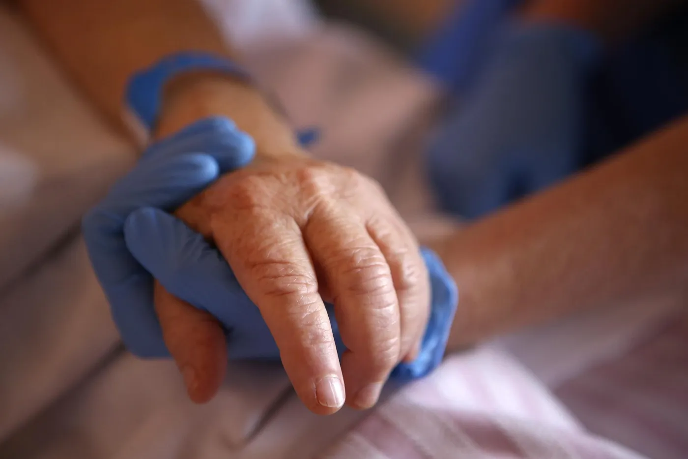End of life: Emmanuel Macron enacted the law on helping to die