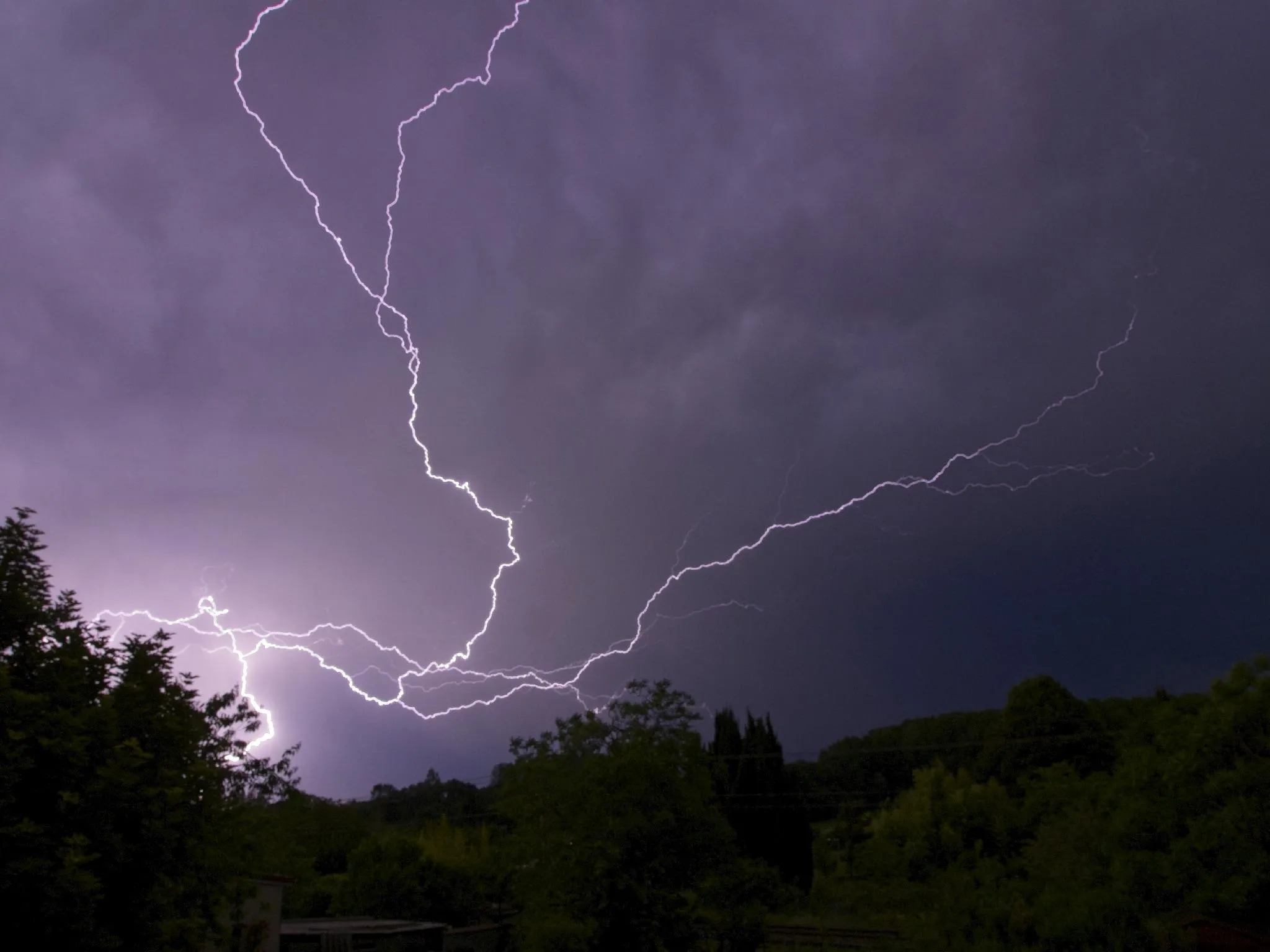Thunderstorms: Corsica and a part of South East in orange vigilance