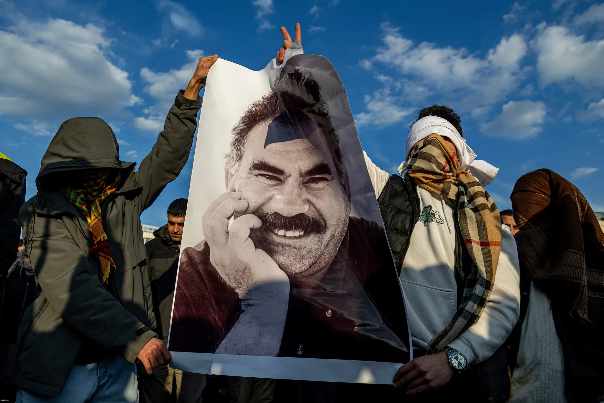 Turkey: Historical law opens new stage in the peace process with Kurds