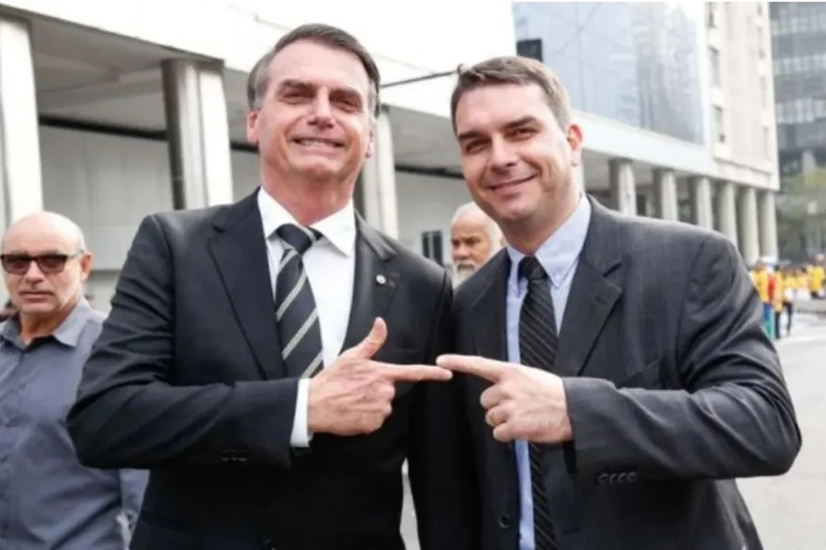 Bolsonaro's defense appeals decision suspending visits from Flavio