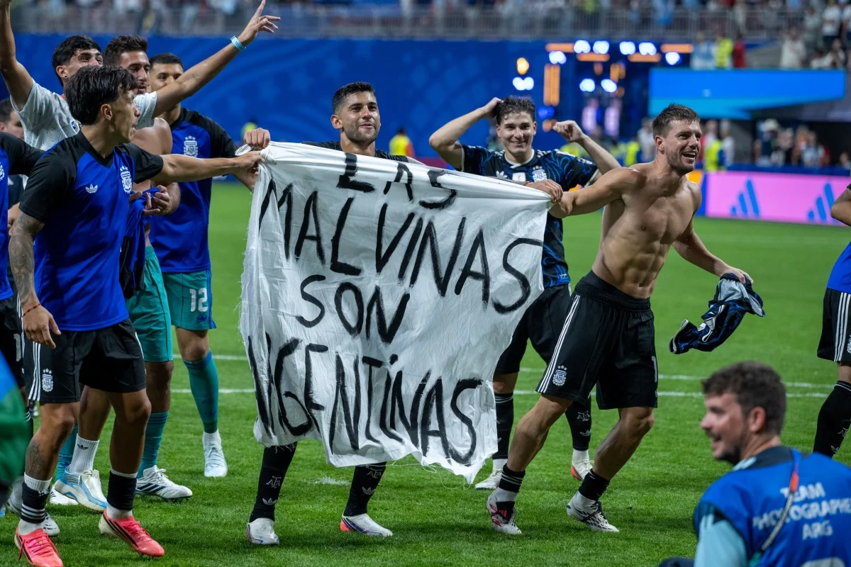 Malvinas repudiate band of Argentina and ask for sanction of Fifa