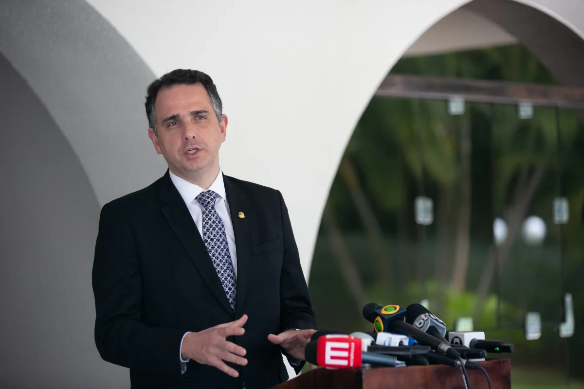 Report indicates that the congressman from Minas Gerais received R$ 14.7 million in bribes from Conafer