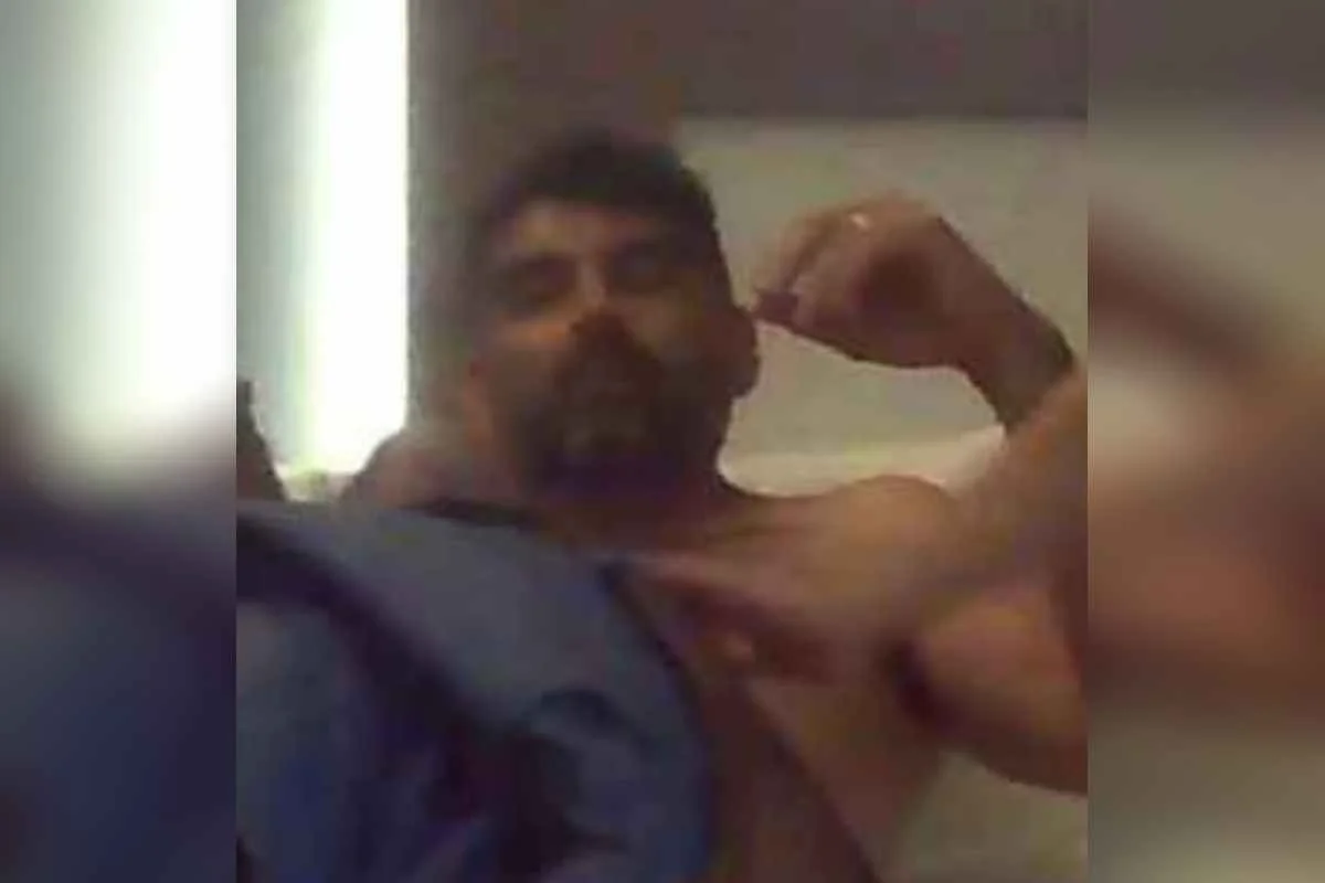 Candidate for governor pronounces with wife after intimate video viralize