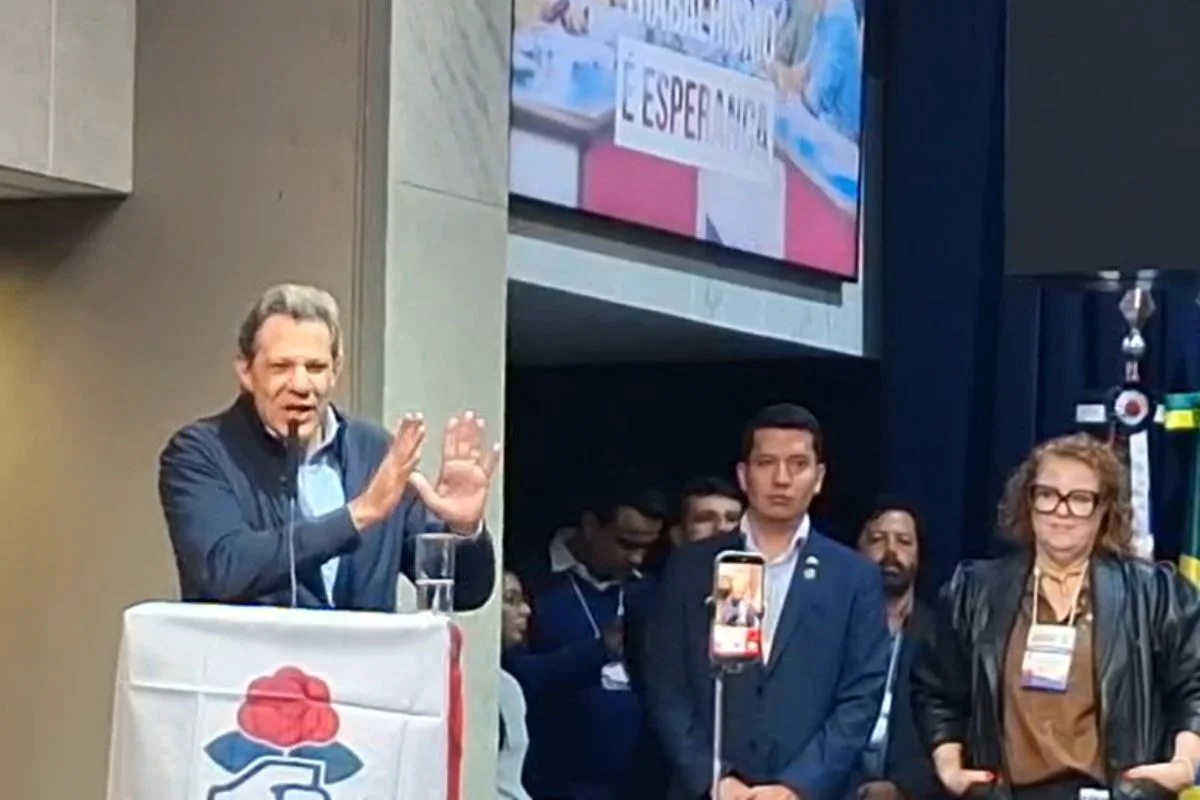 Haddad says that Tarcisio "does not want to win and will lose" election in SP