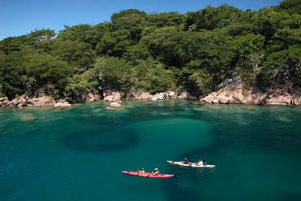 Heartbreak as 'much-loved' London student dies while snorkelling on school trip