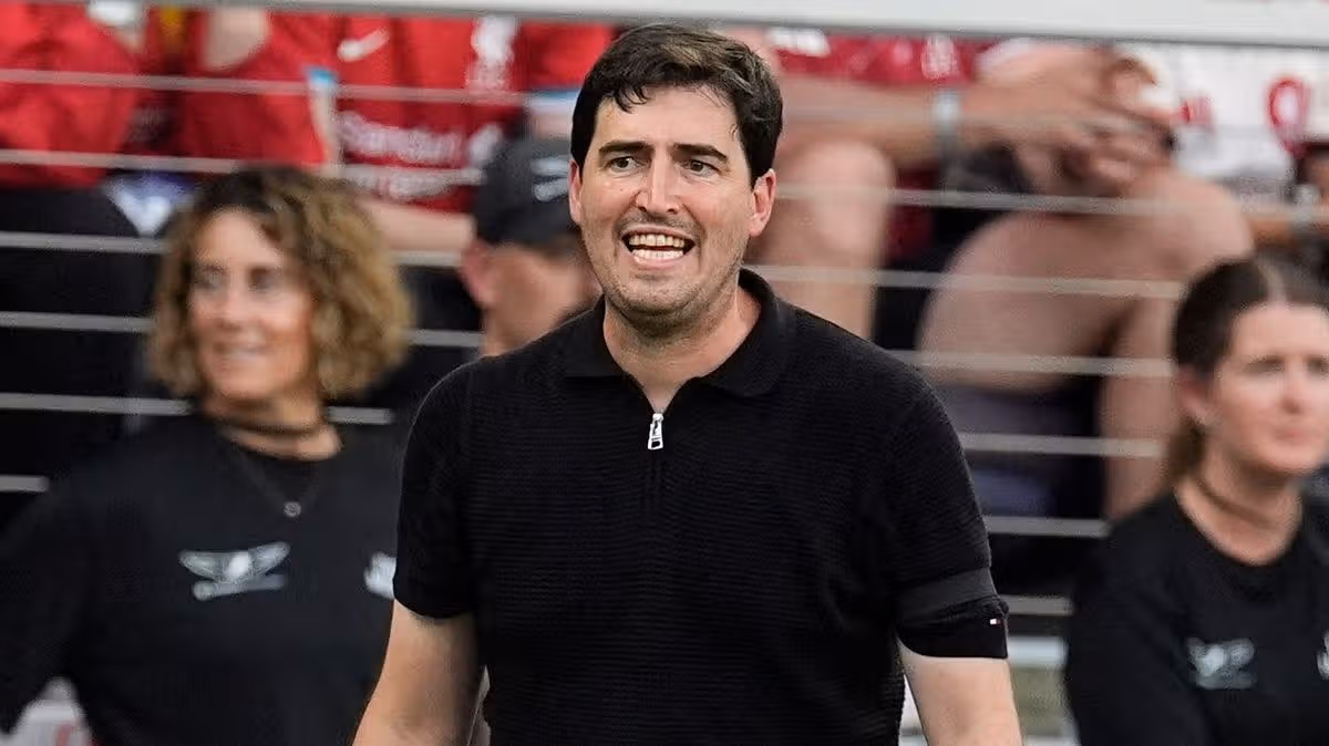 Andoni Iraola sets Liverpool winger challenge amid Bradley Barcola transfer pursuit