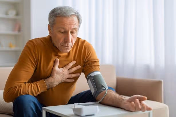 Avoiding three things in middle age ‘linked to 13 extra years without dementia’