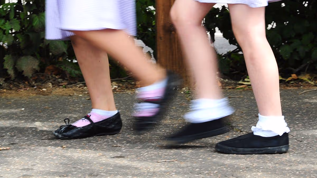 Supply teachers found working in Welsh schools with expired DBS checks