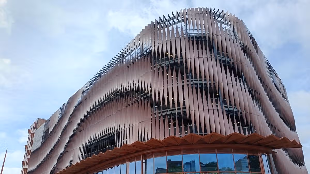Huge new multi-storey car park opening in Swansea city centre with £1 charge