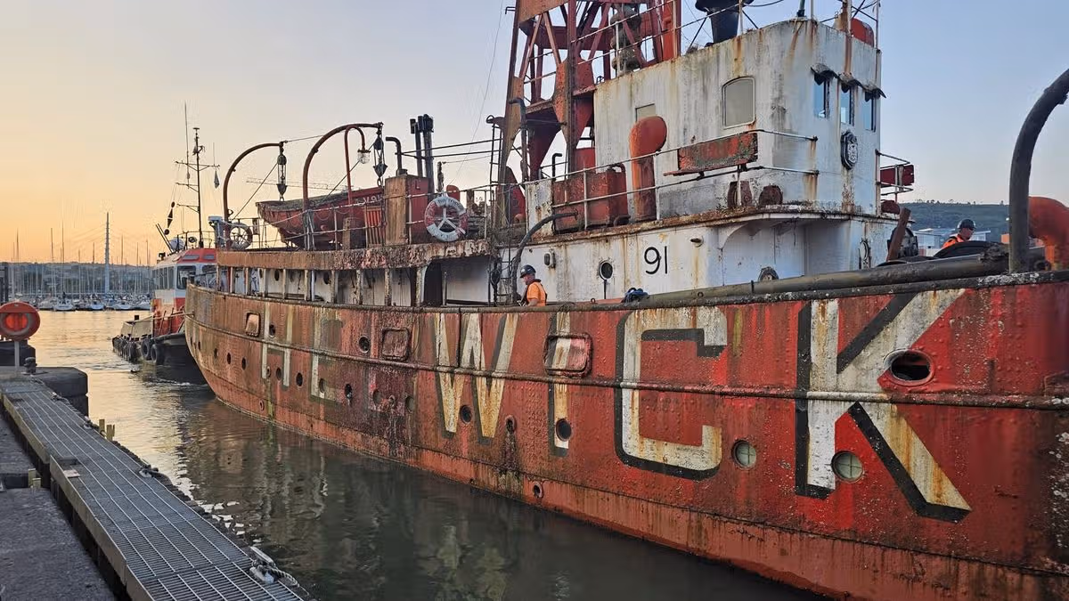 Historic ship removed after 44 years in Swansea Marina