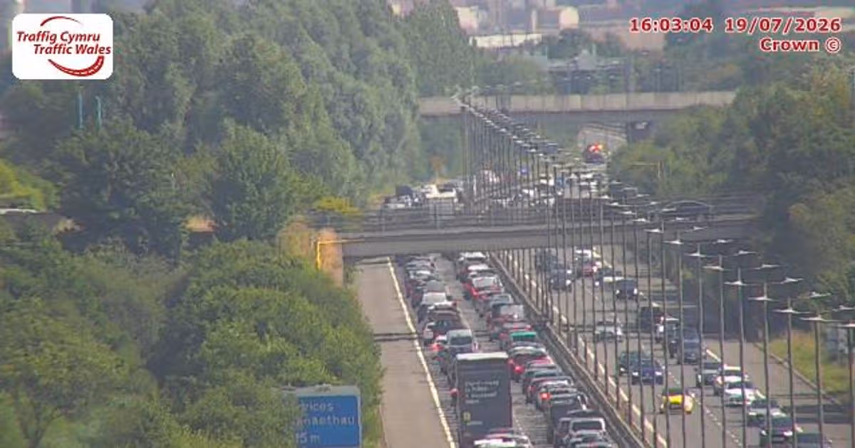Crash on M4 causes major tails