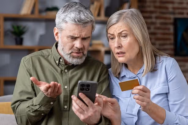 DWP issues warning to thousands over new bank account deduction powers