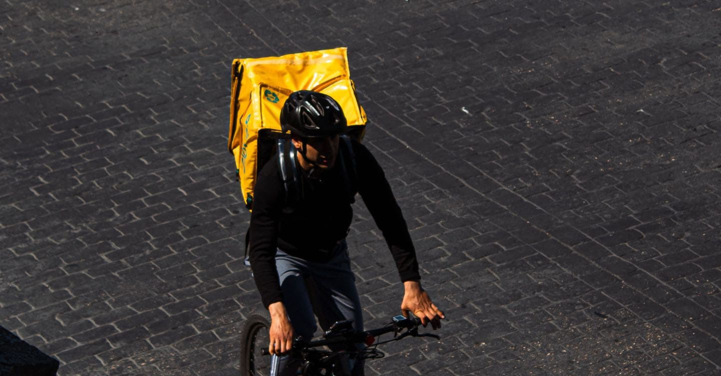'Low and warm packages', the riders of Florence on strike