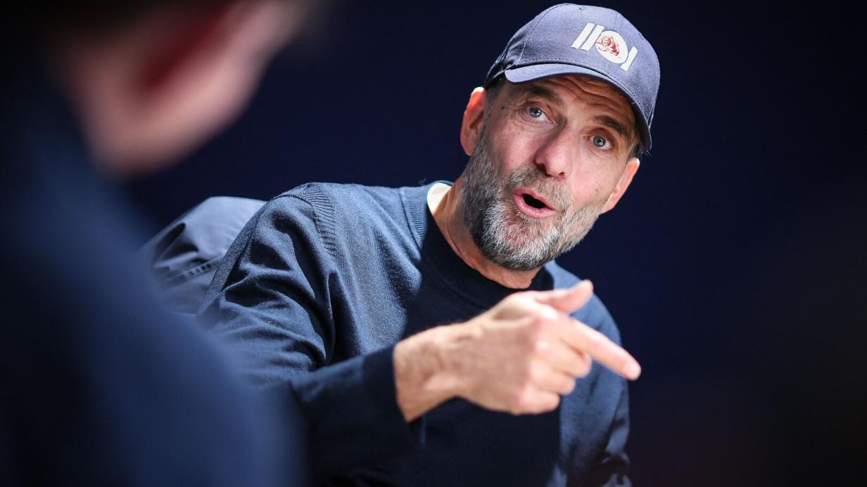 Because of Schweinsteiger: Jürgen Klopp ends interview