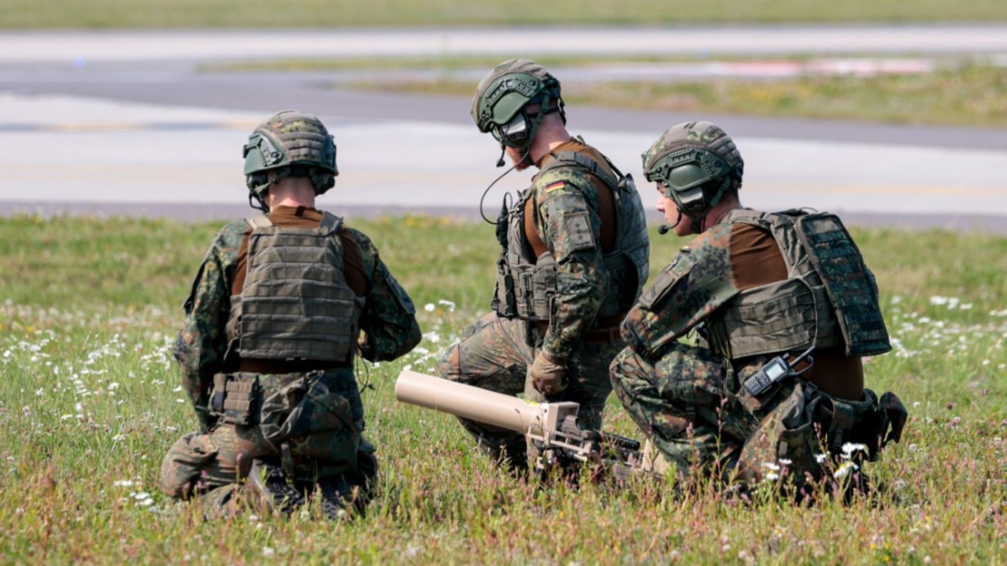Bundeswehr achieves highest number of personnel in 13 years – and applications increase significantly