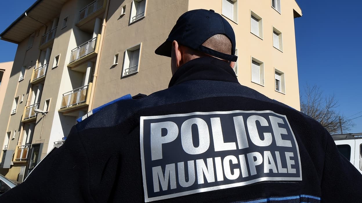 White weapon, "terrorist talk"... Two municipal police officers injured in downtown Toulouse